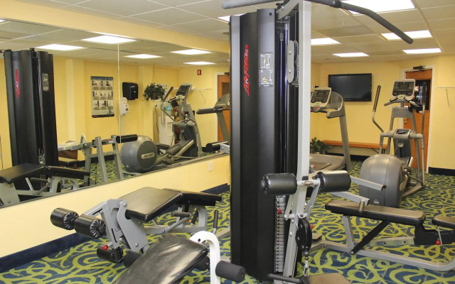 Ocean Sands Resort, Oceanfront, Virginia Beach by Vacatia