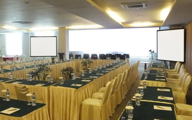 Grand Kanaya Hotel