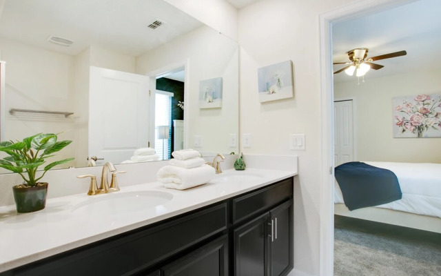 Bookmark Villa Story Lake 3