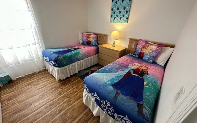 Beautiful Villa Near Disney, Private Pool
