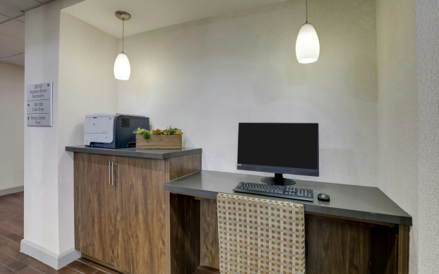 Hampton Inn & Suites St. Louis-Edwardsville