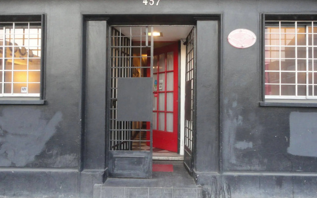 Travellers Place Hostel