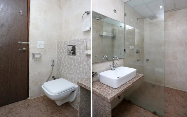 Hotel Mukund Residency