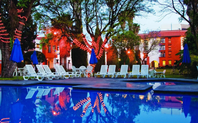 Hotel Flamingo Inn