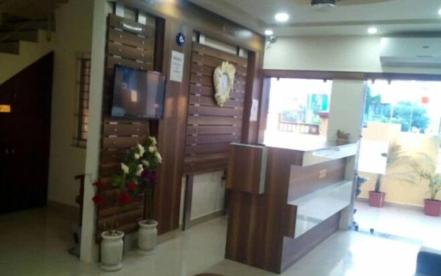 Hotel Smart Room By Shree Vatika