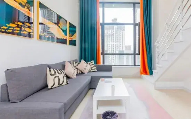 Su·Yijing Light Luxury Apartment (Fufu Road Branch)