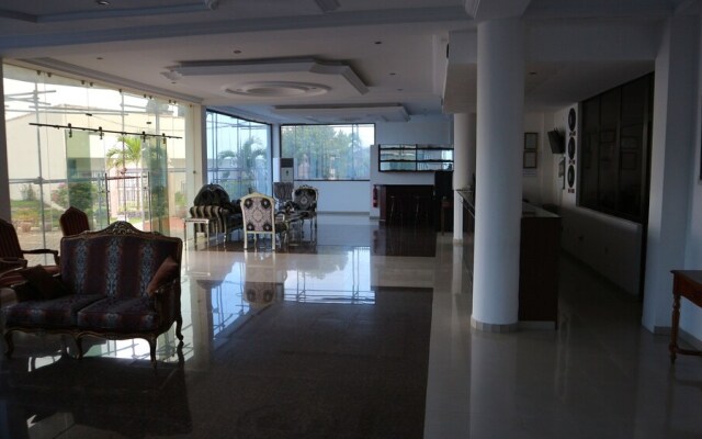 Manna Heights Hotel & Conference Centre