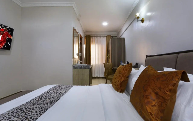 Nokras Silver Oak Embu