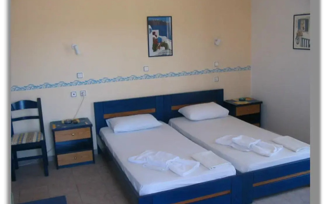 Christos Makrinos Rooms