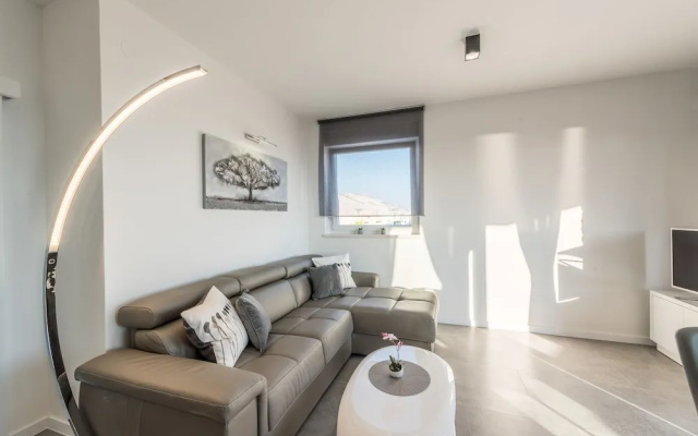 Villa Magnifica Penthouse with Jacuzzi