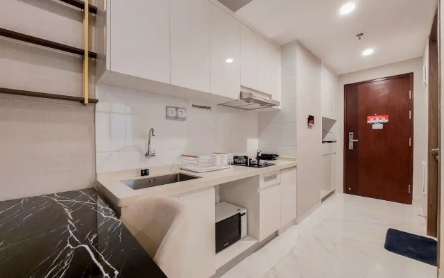 Scenic And Restful 2Br Sky House Bsd Apartment