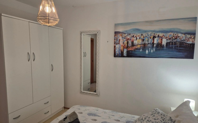 Lovely 2-bedroom apartment in Novi Vinodolski