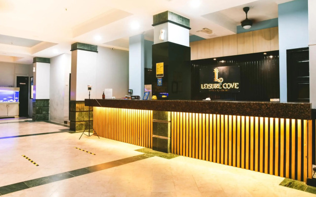 Leisure Cove Hotel & Apartments