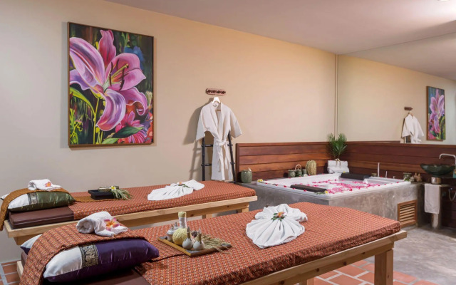 Naina Resort & Spa Hotel