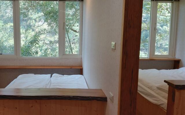 Sanhua B & B
