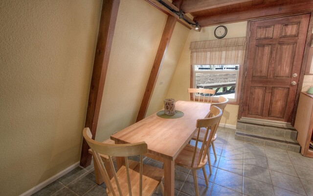 Tahoe Chalet by Lake Tahoe Accommodations