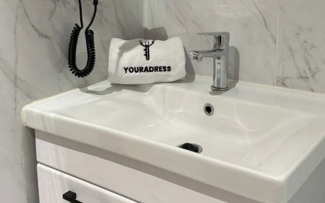 Youradress