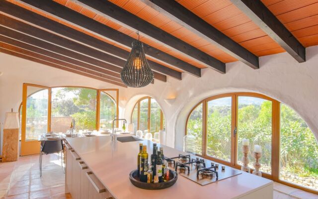 Beautiful Villa With Private Swimming Pool In Benissa