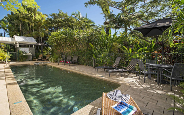 Port Douglas Apartments - Adults Only Oasis