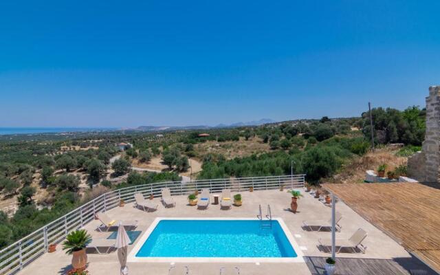 Haravgi 5 bedrooms villa