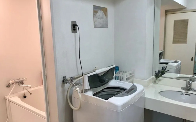 Shinsaibashi Family House