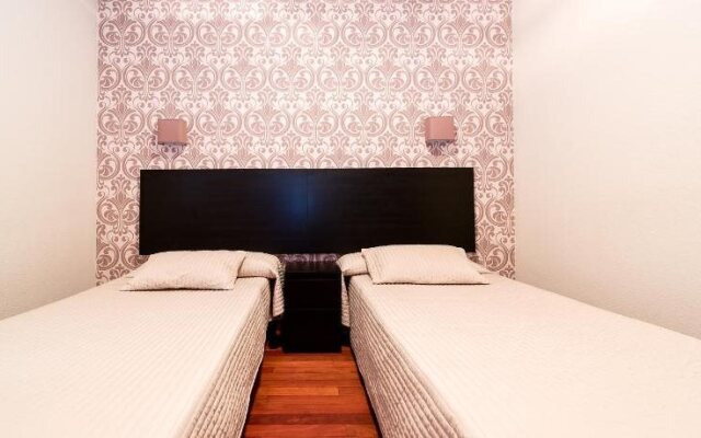 Hostal Catamaran