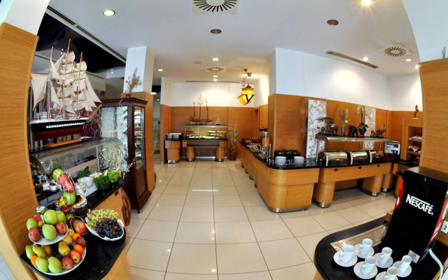 Lale Hotel