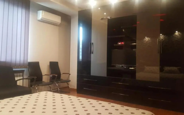 Andria Afakidze St #9