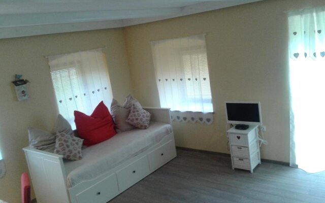 Villa Tora Apartments