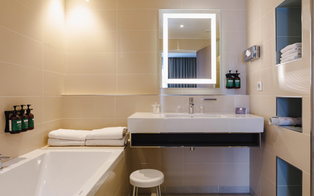 Crowne Plaza Lyon - Cité Internationale by IHG