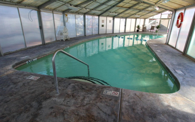 Crown Point Resort