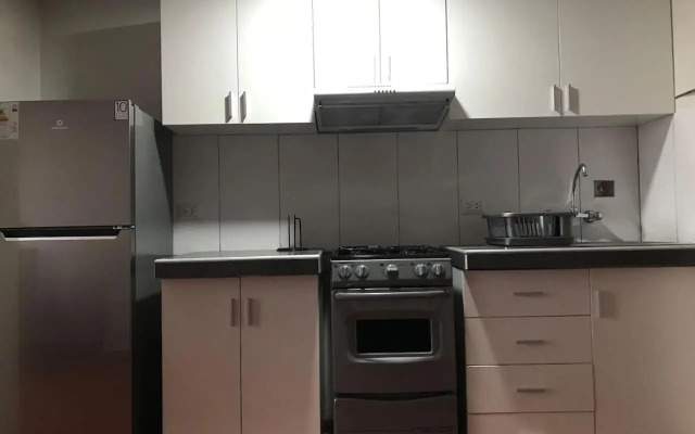 Tezza Apartment two blocks from the American Embassy