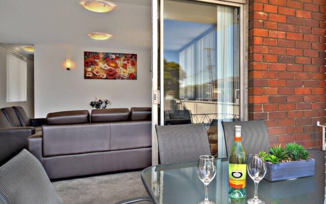 Le Sands Apartments