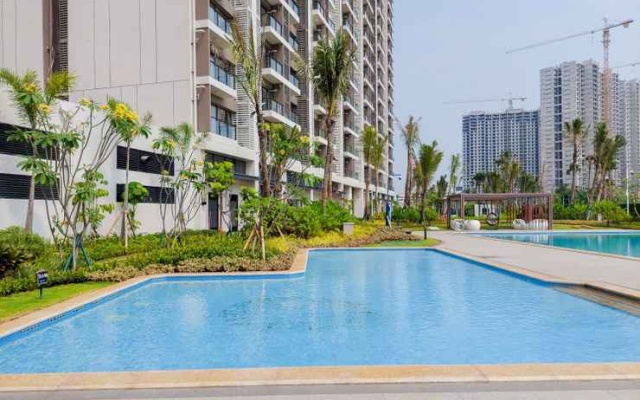 Cozy Studio Apartment Sky House near ICE BSD & AEON By Travelio – Pool – Legok
