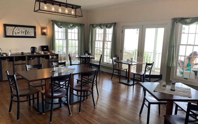 Inn at Brierley Hill