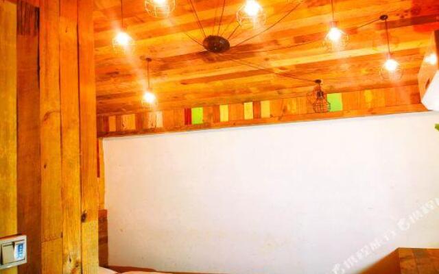 Ejea Inn (Wuxi Nanchang Street)