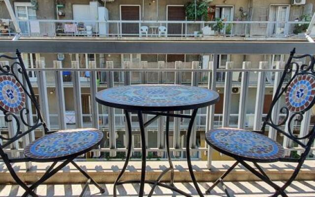 Athens: Center / Walking Distance / Big Balcony