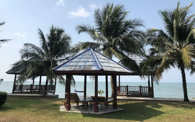 Hadson Resort