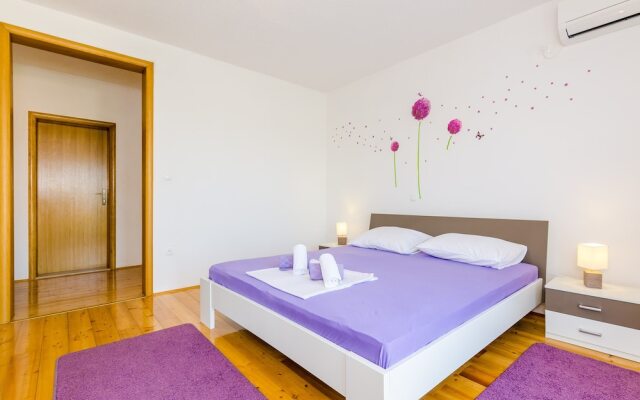 Apartments & Rooms Maždin