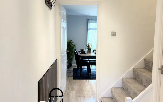 Harlow Cozy 3-bed House Retreat