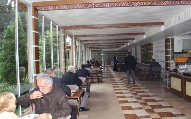 SekaPark Hotel