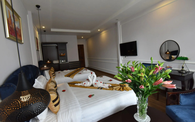 S Central Hotel & Spa
