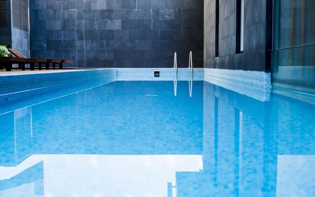 Modern Condesa Getaway w Terrace & Pool