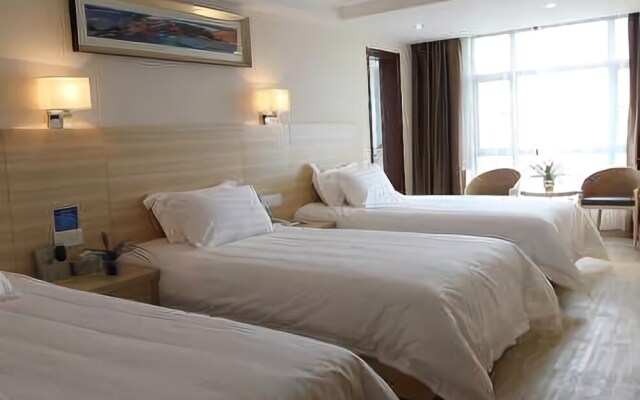 New Coast Hotel
