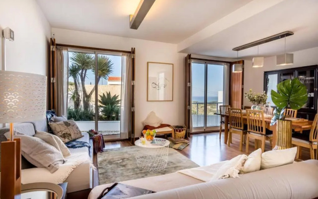 Beachside Paradise 5 Bdr 6 Baths Sleeps 9plus ppl