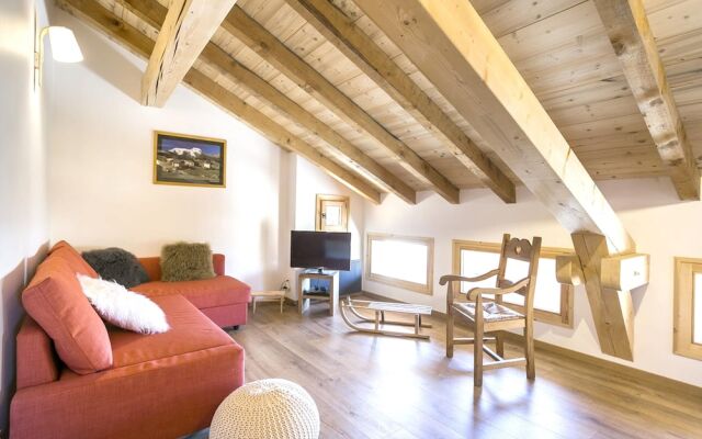 Chalet With 5 Bedrooms in Bourg-saint-maurice, With Wonderful Mountain
