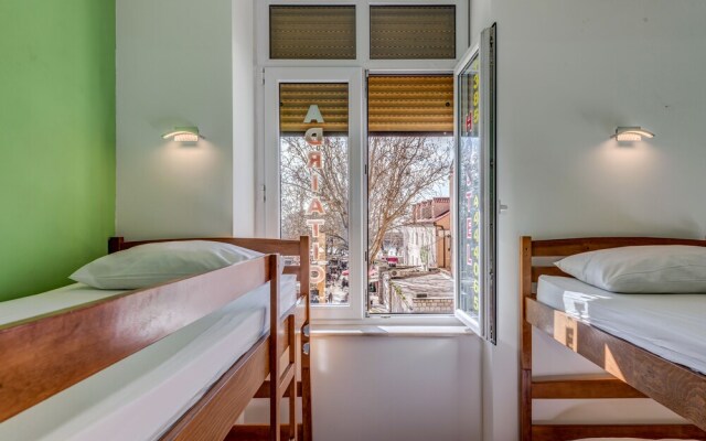 Hostel Colors of Adriatic - Youth Only