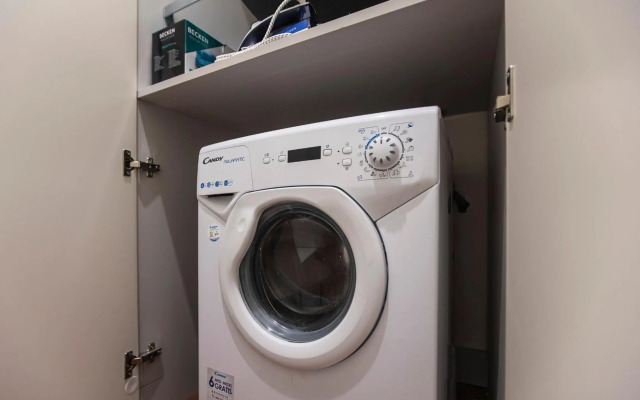 Bombarda Apartments by LovelyStay