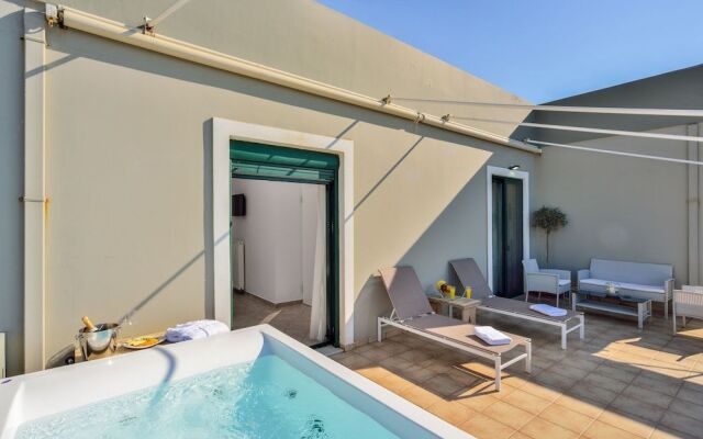 Elia Penthouse