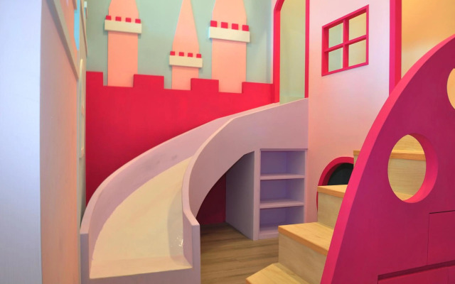 Qian Qian Riverside B&B